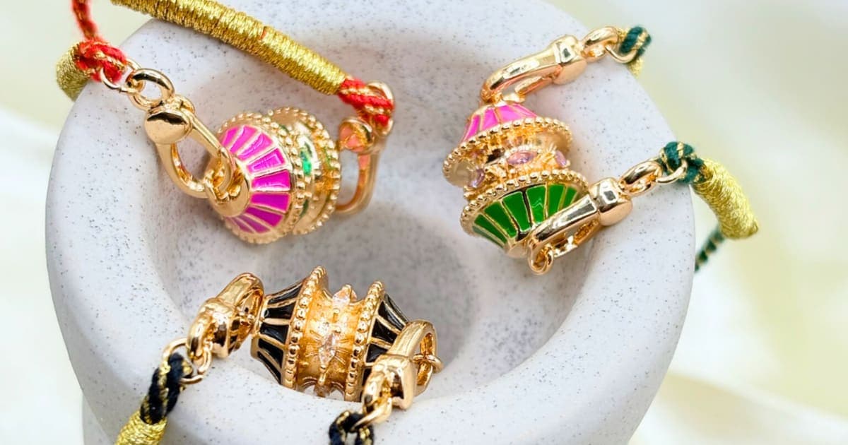 Comment offrir un bijou sans connaître la taille : 5 astuces infaillibles